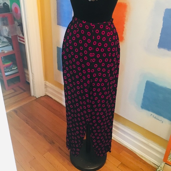 Cute Italian Pants - Picture 2 of 8